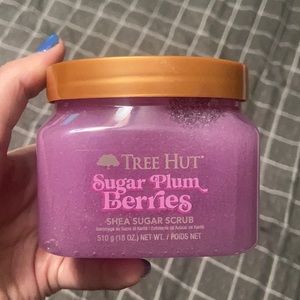 Tree Hut Sugar Plum Berries scrub